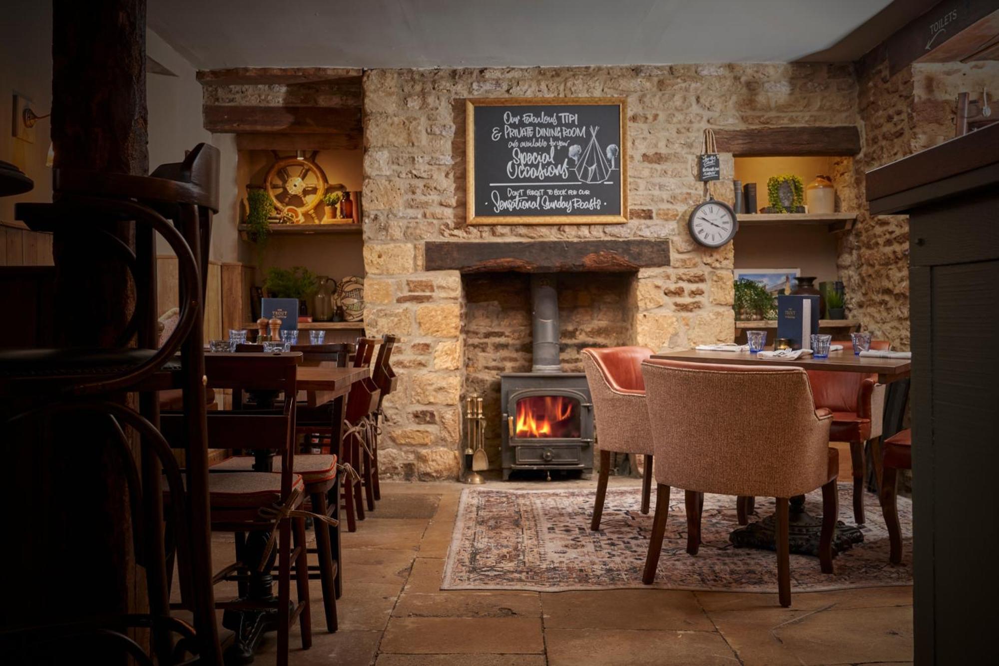 Hotel The Trout At Tadpole Bridge Faringdon Exteriér fotografie